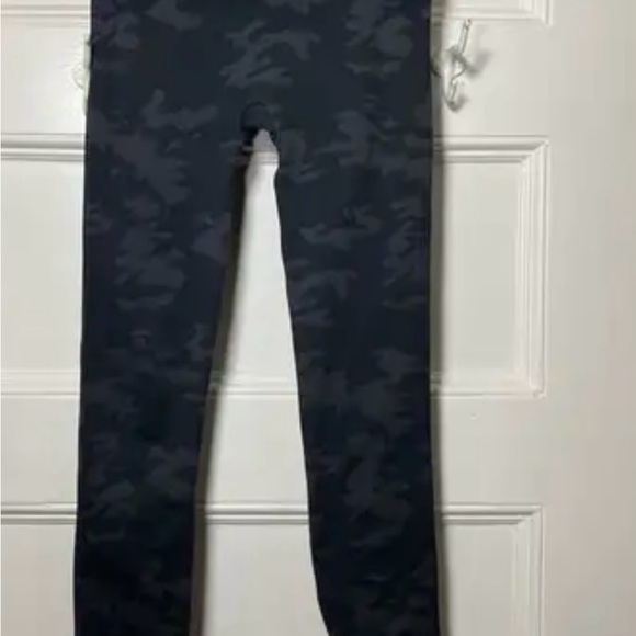 Spandex leggings!! - Picture 4 of 5